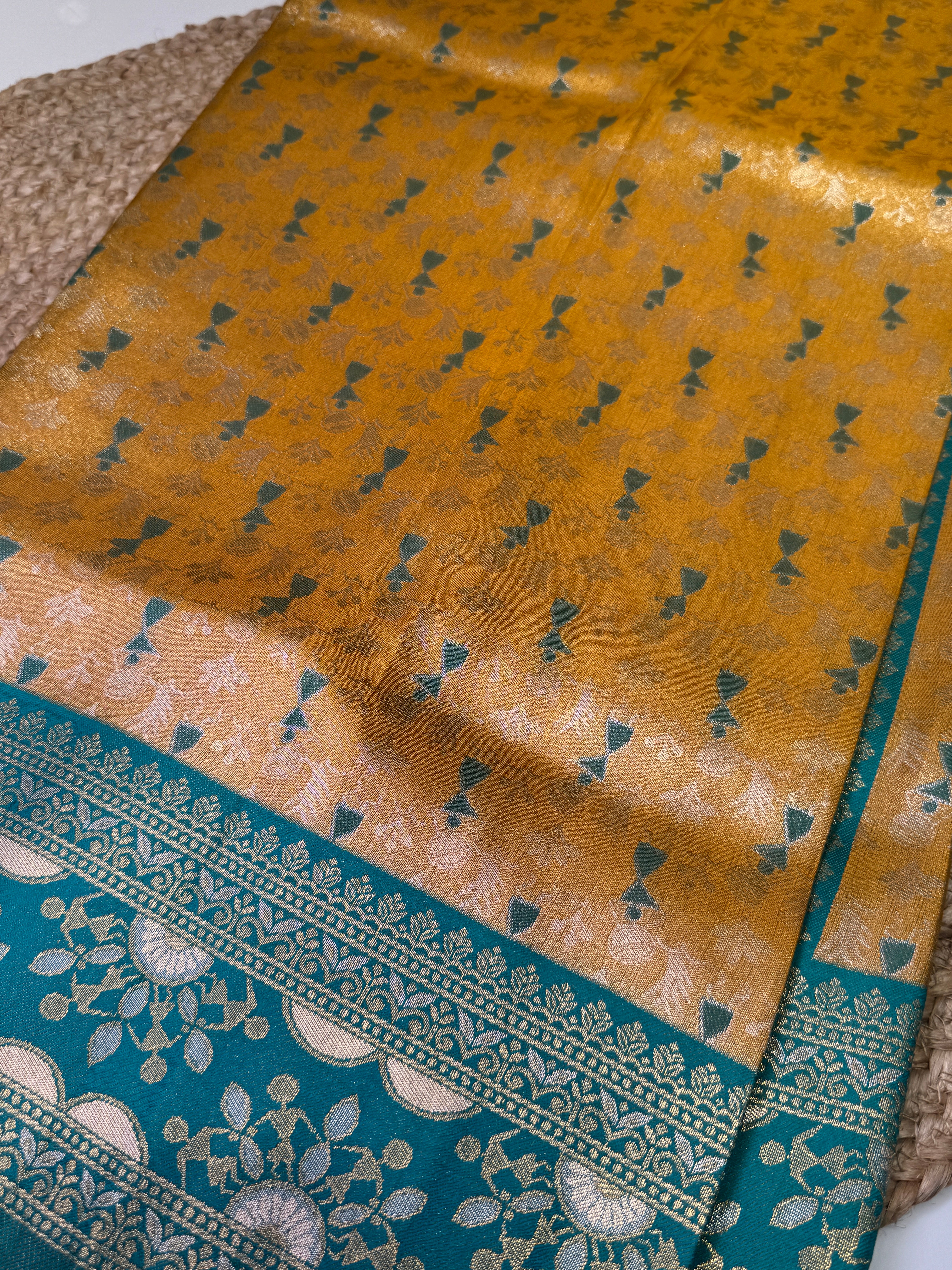Fusion Semi Soft Silk Saree| RREFS12